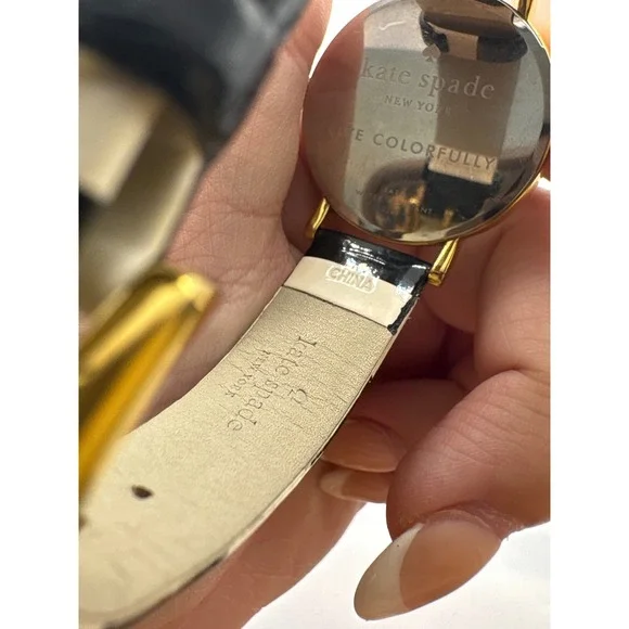 Kate Spade New York Metro Watch 0260 Gold Tone Black White Stripe Leather Band - Picture 11 of 11